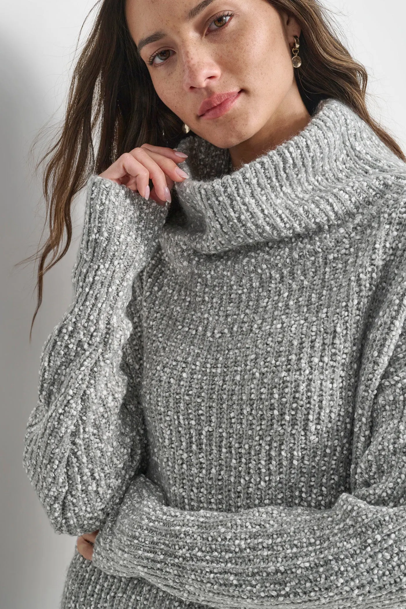 BOUCLE OVERSIZED SWEATER