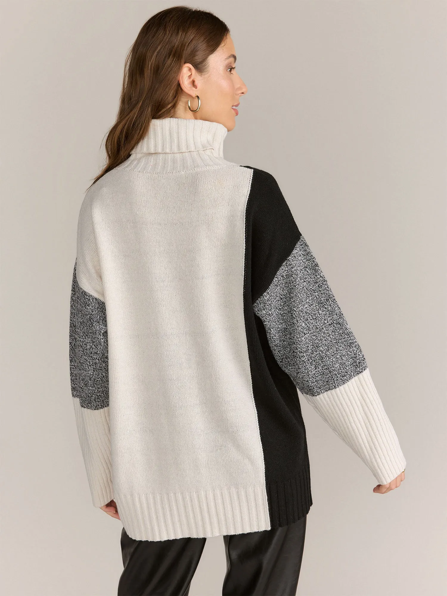 Gilli Long Sleeve Colorblock Knit Pullover - Brands We Love