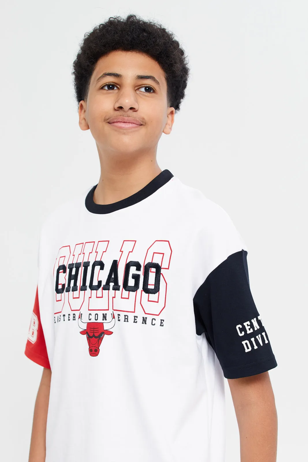 Senior Boys White Chicago Bulls Cut And Sew T-Shirt