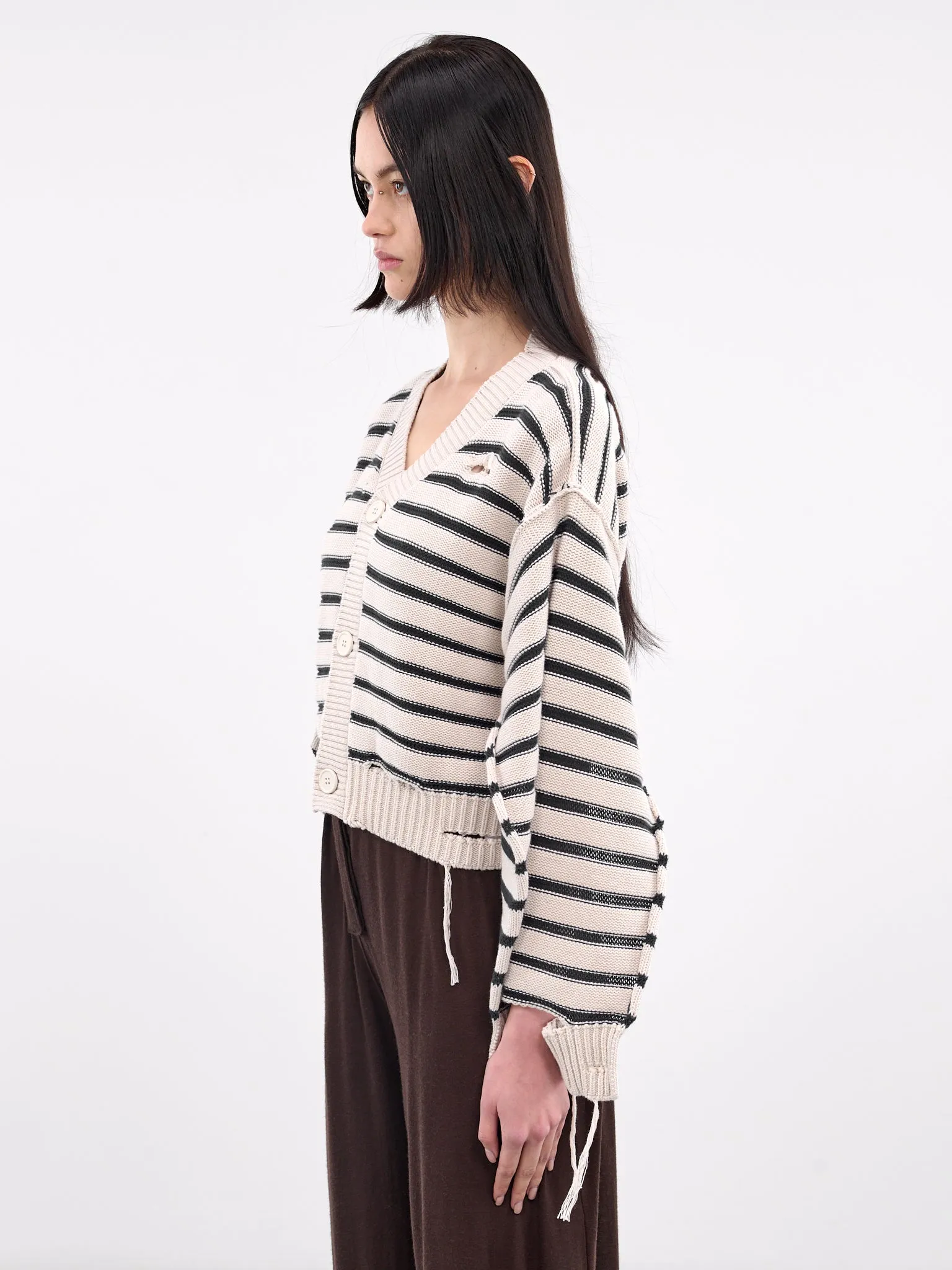 Striped V-Neck Cardigan (S52HP0025-M13080-CHALK-NAVY)