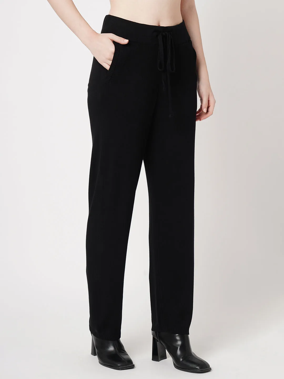 Women Black High-Rise Loose Straight Jeans